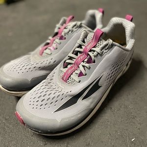 Altra Torin 4 size 10.5